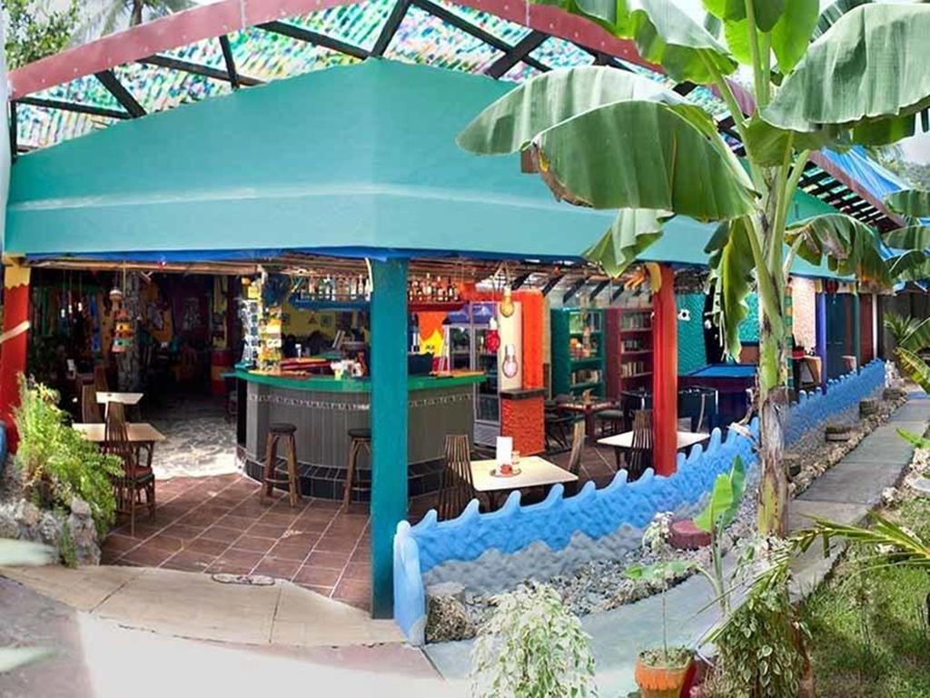 Takatuka Beach Resort Sipalay Luaran gambar